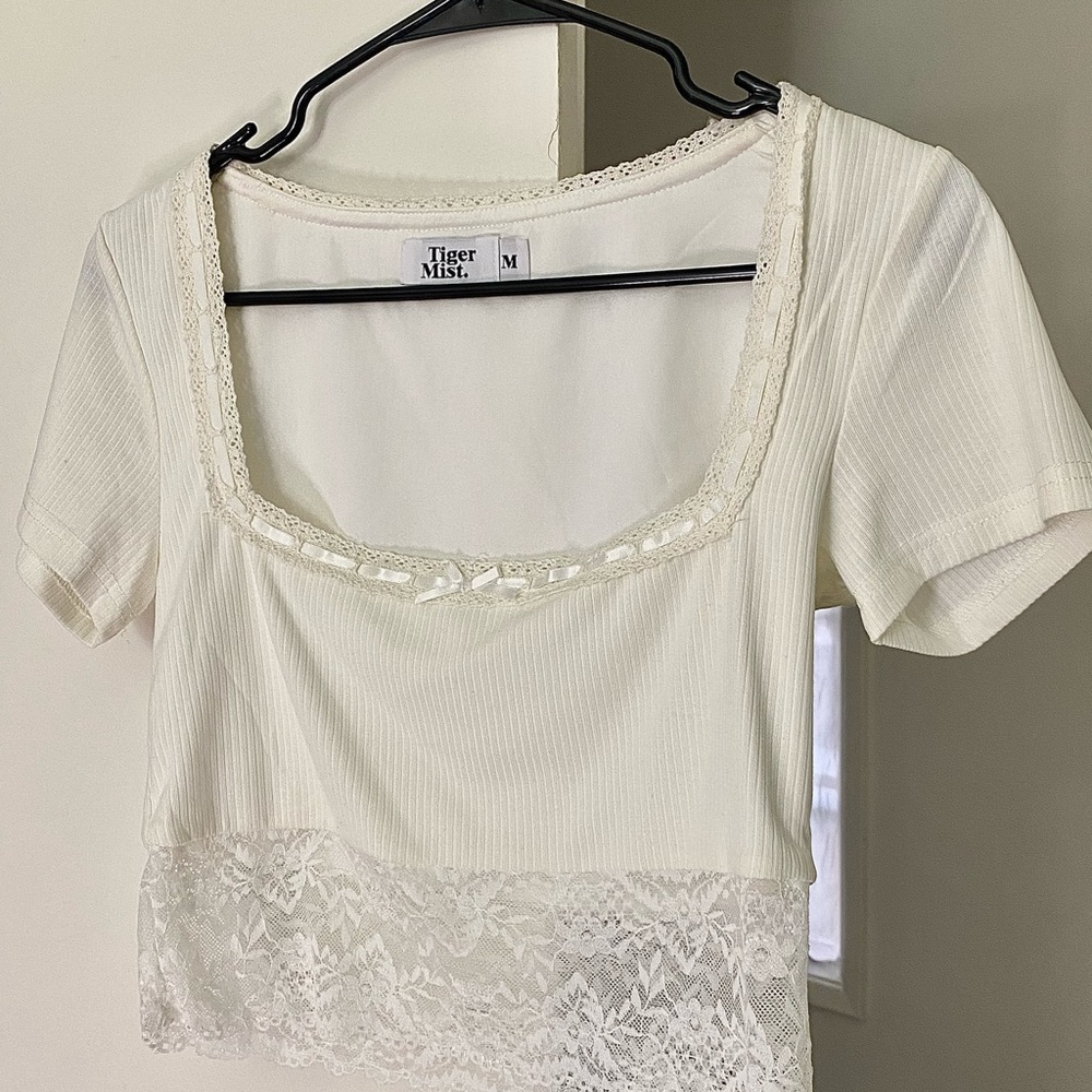 TigerMist Laced Crop Tee